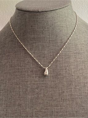 925 sterling silver chain and abstract teardrop pendant